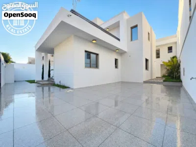 فيـلا ڪبيرة طابقيـن و ملحق خـارجي ٬ الســراج / موقع ممتـاز بداية حي إسطنبول 2