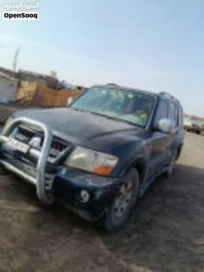 Mitsubishi Pajero GLX 2