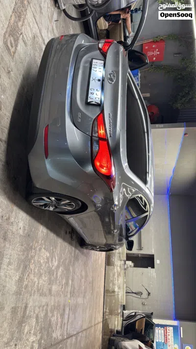 Hyundai Elantra GLS 3