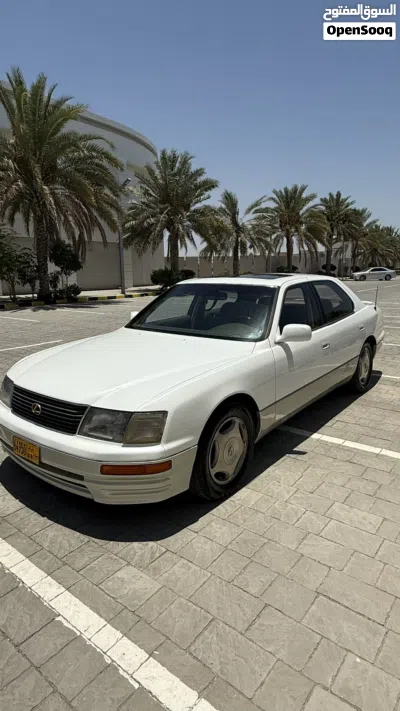 Lexus LS LS 400 2