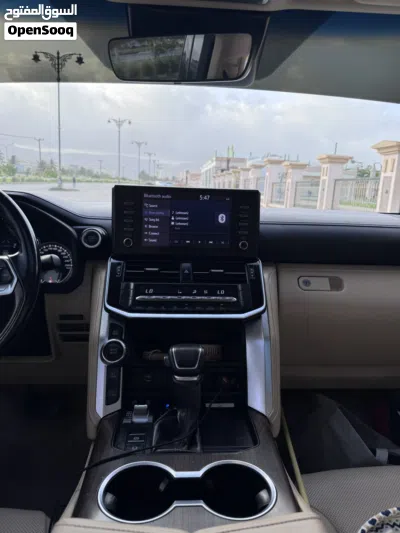 تويوتا لاند كروزر GXR 4