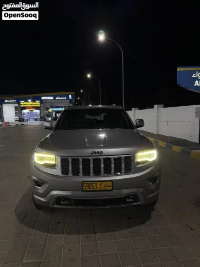 Jeep Grand Cherokee SRT 8 2