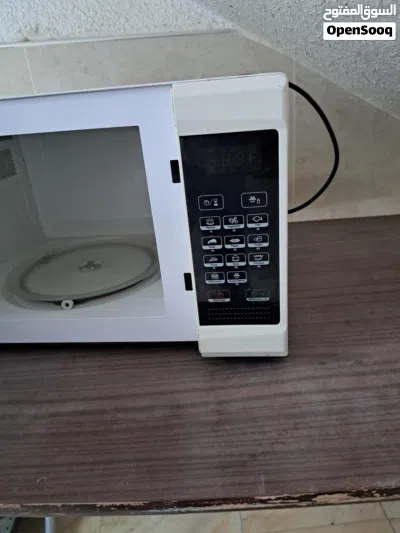 ميكرويف بحاله ممتازه حجم كبير 2
