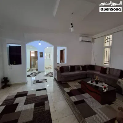 شقة دور ثاني مفروشة بالكامل بمكيفاتها ومطبخ متكامل 2