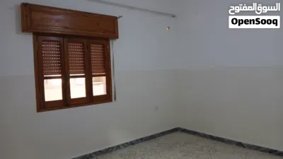 شقة للايجار في سوق الجمعة 4