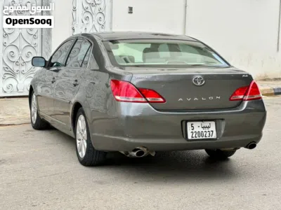 Toyota Avalon Limited 4
