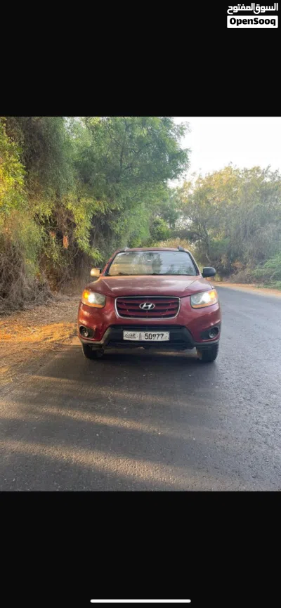 Hyundai Santa Fe Limited 4