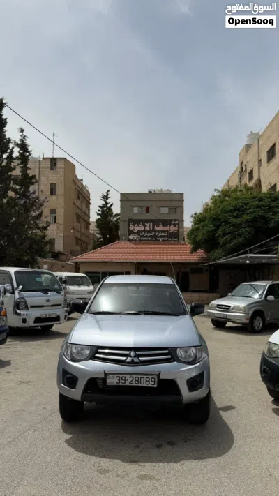 Mitsubishi L200 Standard 2