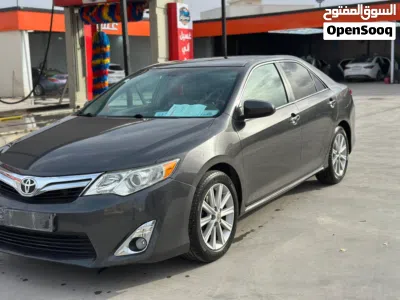 Toyota Camry XLE 3