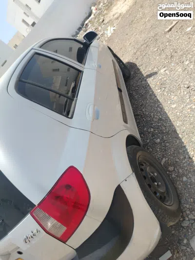 هيونداي جيتز Standard 4