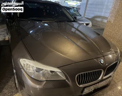 BMW 5 Series 530i Sedan 3