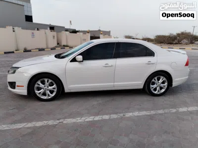 Ford Fusion SE 2