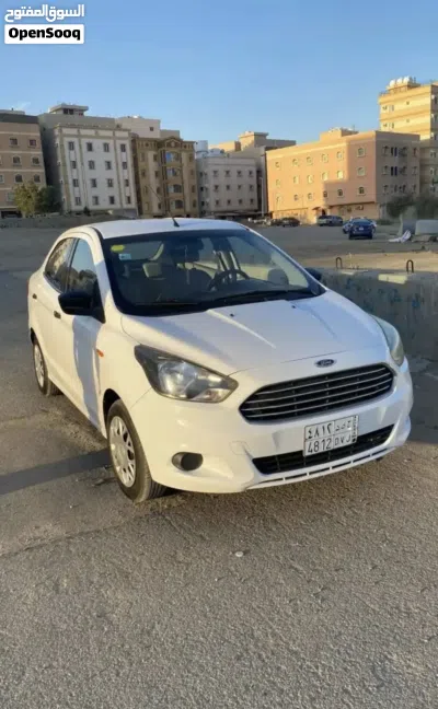 Ford Figo Standard 2