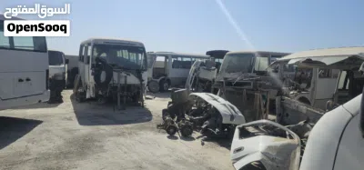 نشتري جميع باصات وشاحنات اقل 4 طن 3