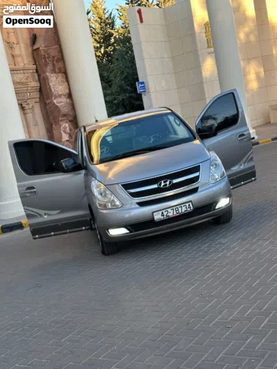 Hyundai H1 Standard 3