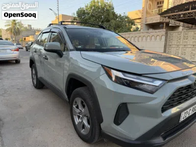 Toyota RAV 4 XLE 4
