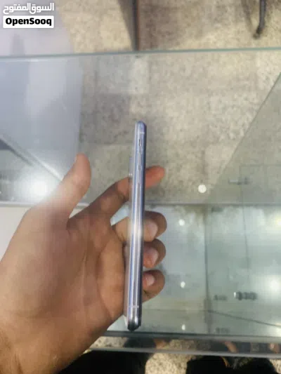 ايفون Xs هاتف مش مفتوح 3