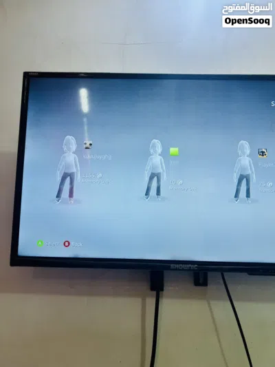 سلام عليكم اكس بوكس 360 نضيف ويا جوستكات ثنين 2