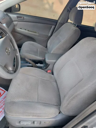 Toyota Camry LE 4
