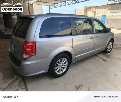 Dodge Caravan SE 2