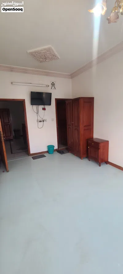 غرف مع حمام خاص مفروشه وبدون فرش اسعار مناسبه ايجار شهري شامل الماء والكهرباء 3