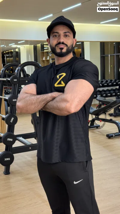 مدرب شخصي داخل صاله رياضيه خاصه Vip 3