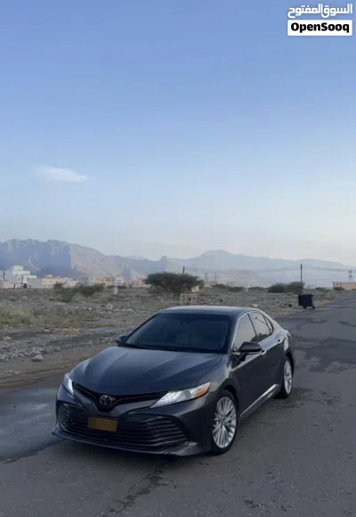 Toyota Camry XLE 3
