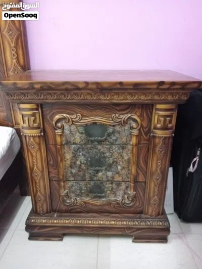 غرفة نوم كبيرة ونظيفة وكنب ركنة 3