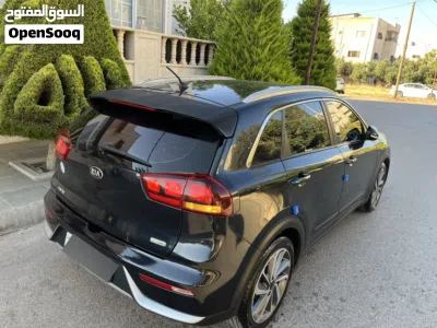 كيا نيرو EX Touring 3