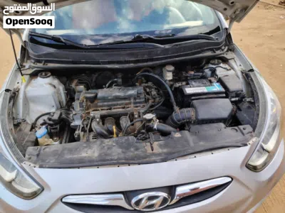 Hyundai Accent Limited 4