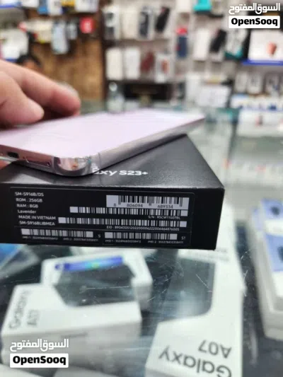 Samsung S23 plus وارد الشرق الأوسط بحالة الجديد بسعر مميز 4