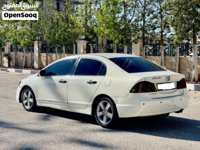 هوندا سيفيك DX 4