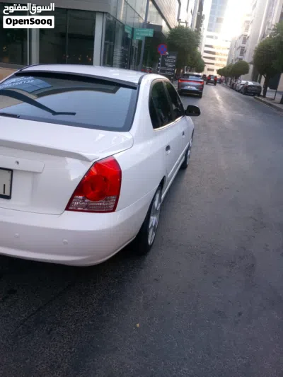 هيونداي افانتي Standard 4