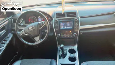 Toyota Camry SE 2