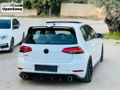 فولكسفاغن جولف GTI S 4