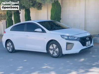 Hyundai Ioniq Standard 4