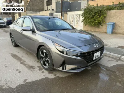 Hyundai Elantra Limited 2