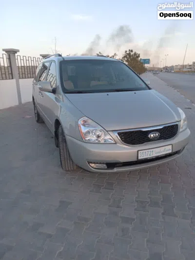 Kia Sedona LX 3