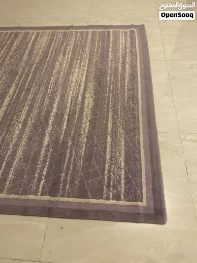 سجاد بحالة جيدة قياس 2x3 متر 2