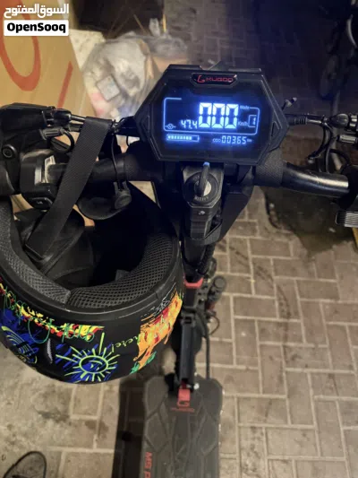 Kugoo M5 Pro Seat + Rear Box + Front Bag + Helmet Excellent Condition 3
