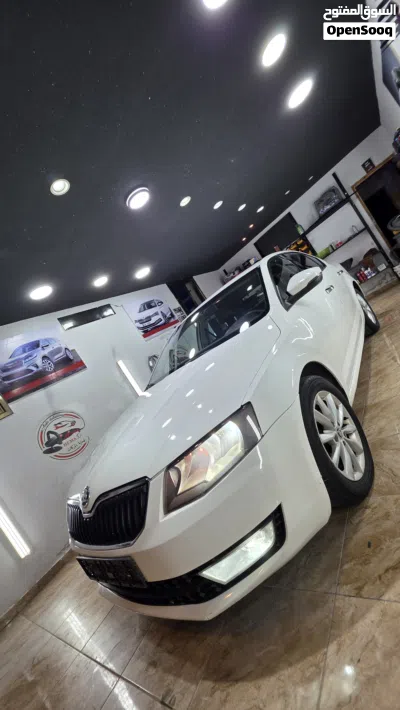 سكودا اوكتافيا Standard 4