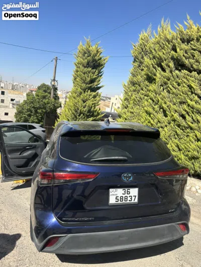 Toyota Highlander XLE 3