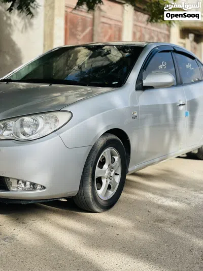 Hyundai Elantra GL 2