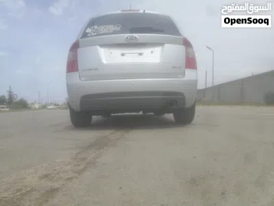 Kia Carens Luxury 3
