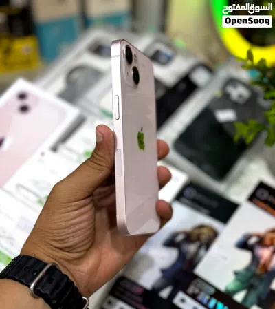 عرض خاص : iPhone 13 256gb هاتف نظيف جدا بحالة الوكالة بدون اي شموخ أو مشاكل مع ضمان و ملحقات 3
