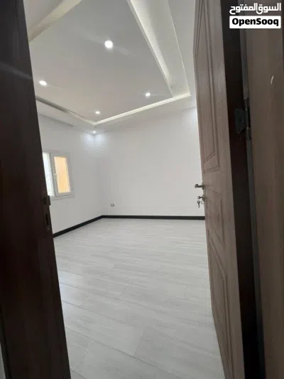 شقه. بذون فرش ممتازه. 2500. الدهماني. طابق اول. 2