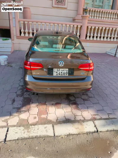 Volkswagen Jetta Standard 4