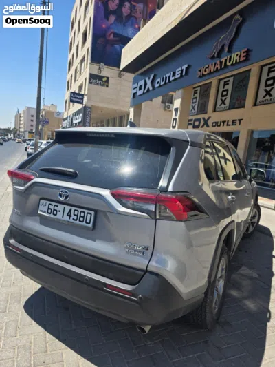 Toyota RAV 4 EX 4