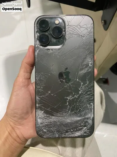 I Buy broken iphones which are in working condition 4