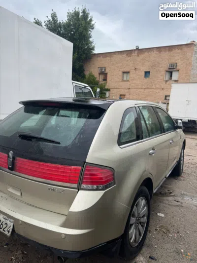 Lincoln MKC Base 3
